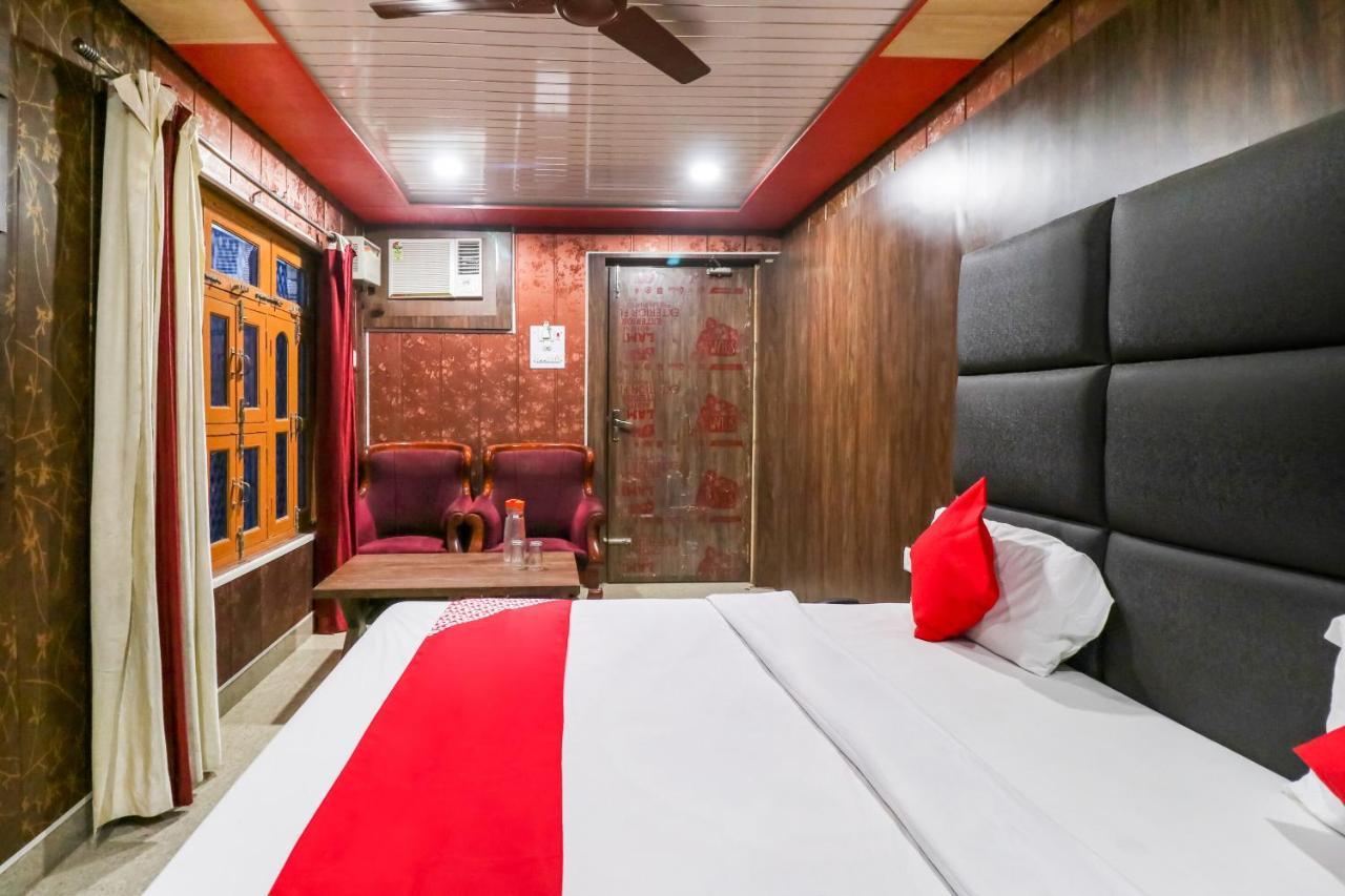 Oyo 6908 Hotel Royal City Āzamgarh Camera foto