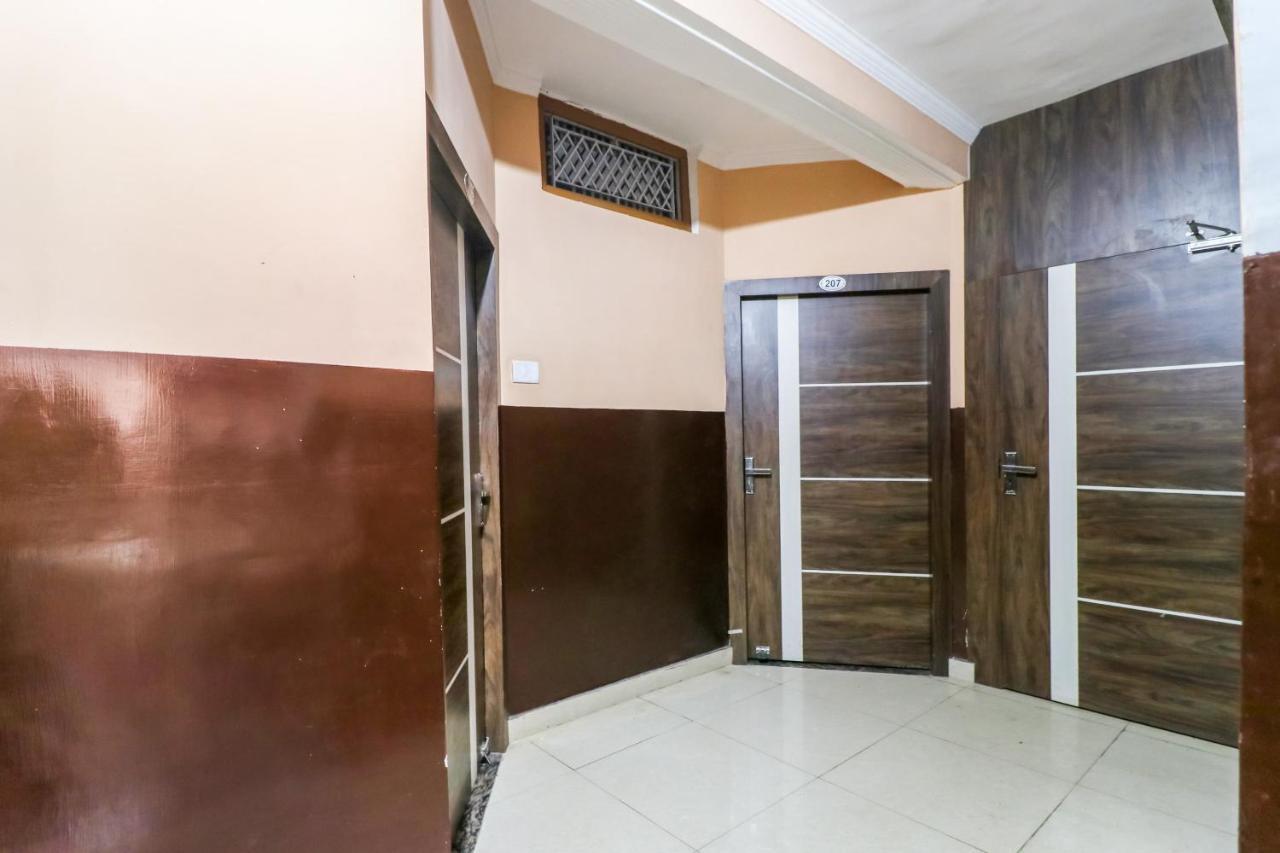 Oyo 6908 Hotel Royal City Āzamgarh Esterno foto