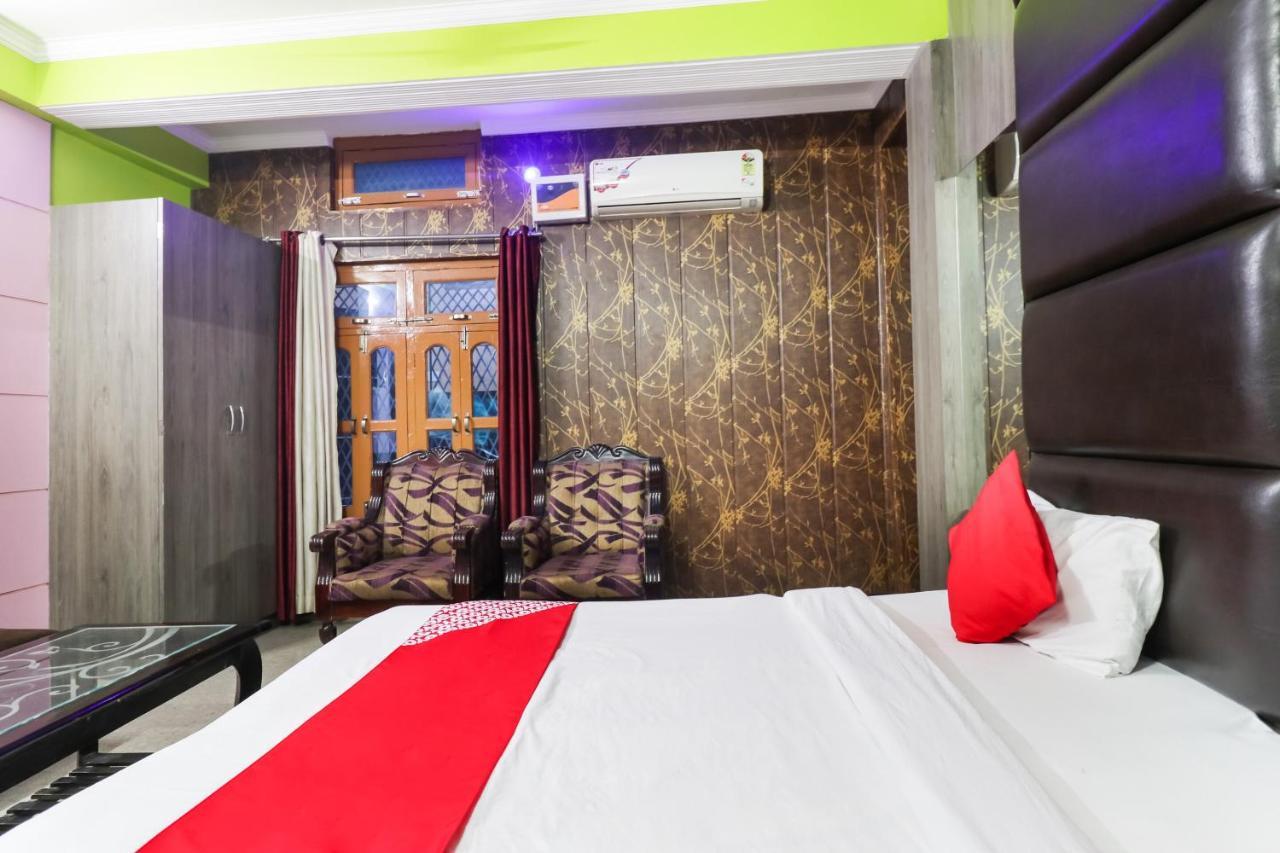 Oyo 6908 Hotel Royal City Āzamgarh Camera foto