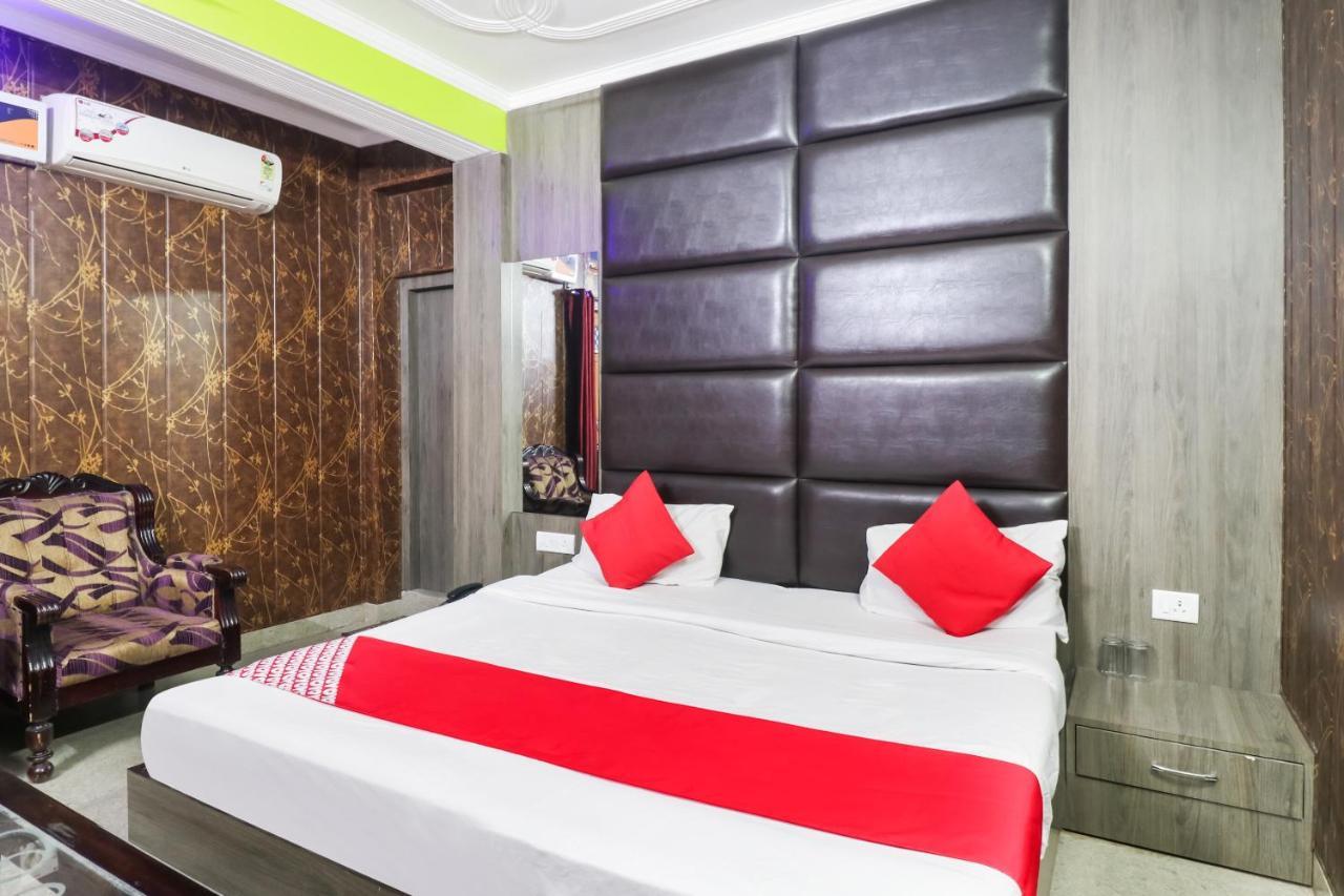 Oyo 6908 Hotel Royal City Āzamgarh Camera foto